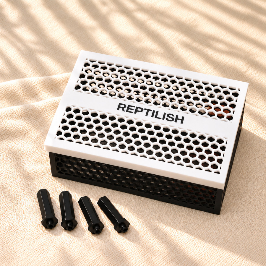 Mating Mesh with a white lid and four twist lock legs