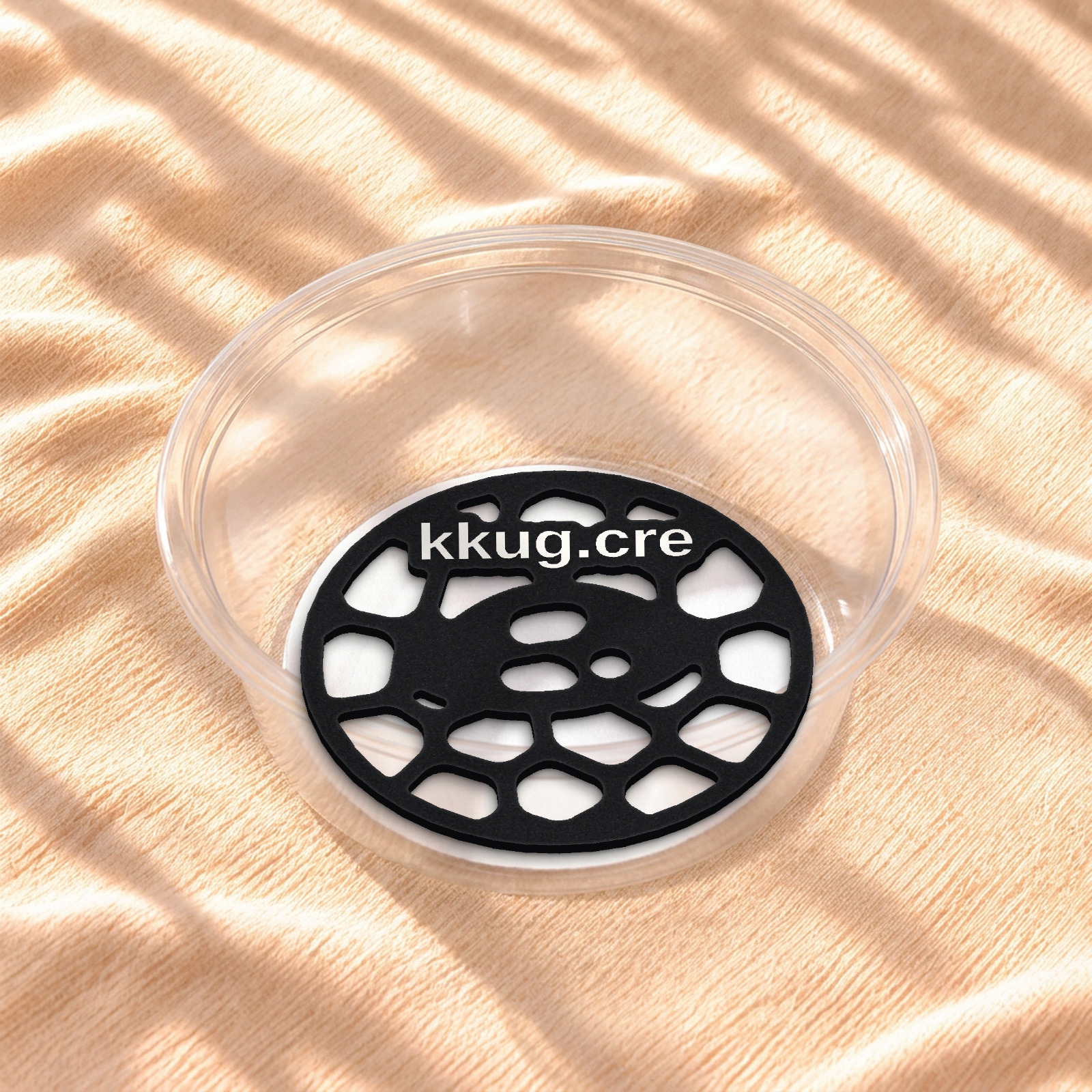 Round Pebble Plate in a deli cup